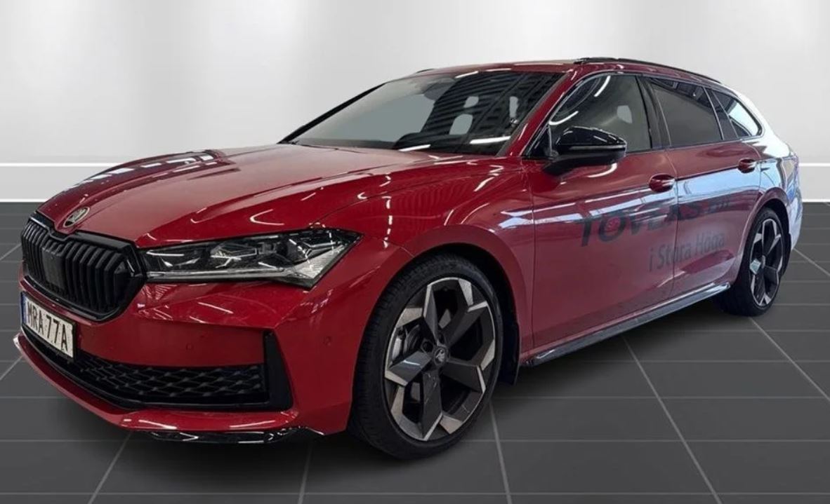 ŠKODA SUPERB SPORTLINE 2.0 TSI 196kW 4x4 neztopení tažné