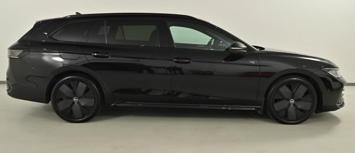 VOLKSWAGEN PASSAT 2.0TDI 142kW 4M R-Line Black style kůže 